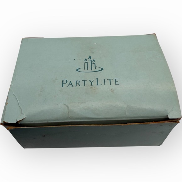 Partylite V06272 Strawberry Rhubarb Votive Candles, Bell Top, New in Box - Picture 3 of 4